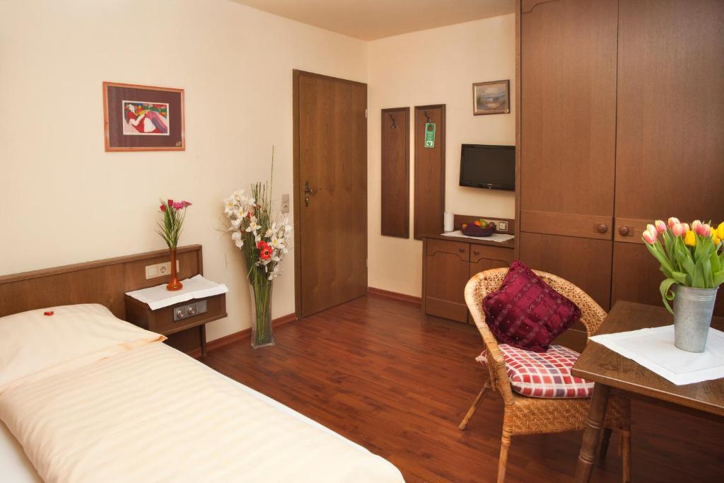 Postwirt - Gaestehaus Kipfenberg Kamer foto